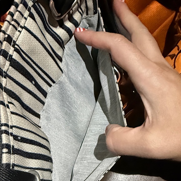 Sherpani Black and Yellow Striped Tote handbag crossbody new purse bag durable - Picture 7 of 10